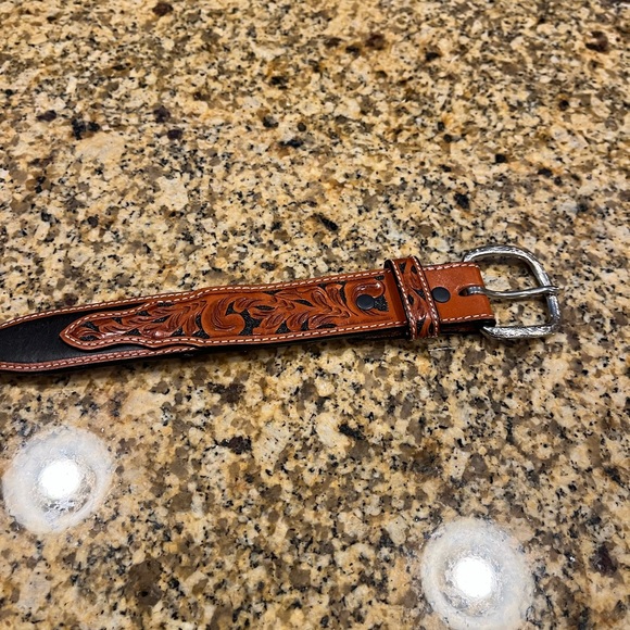 Ranger Belt Company | Hand Tooled Western Style Leather Concho  Belt 26 S - Picture 6 of 10